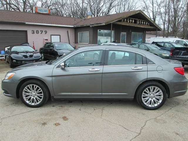 2012 Chrysler 200 Limited 4Dr Sedan